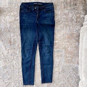 Old Navy Rockstar Skinny Jeans size 8